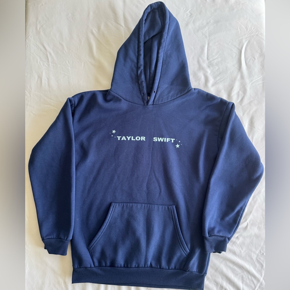 Taylor Swift 'The Eras' Tour Lover Era Cruel Summer Merch Sweatshirt Size Small